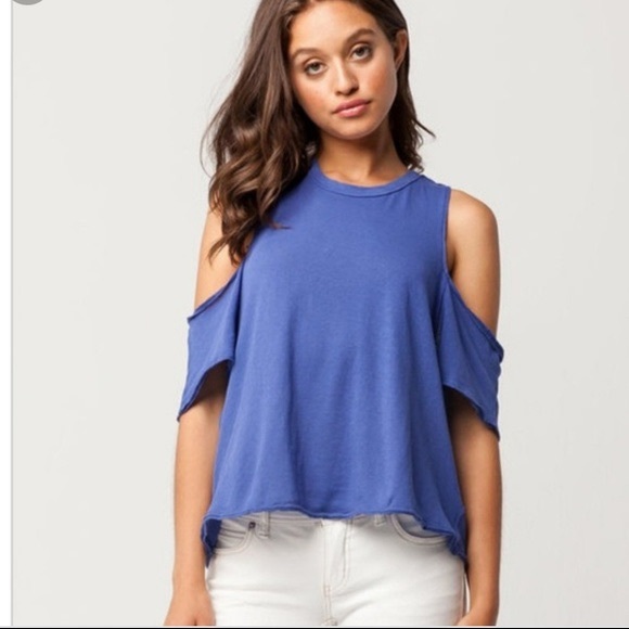 SOLD FP We the free crisscross back cold shoulder - Picture 3 of 8